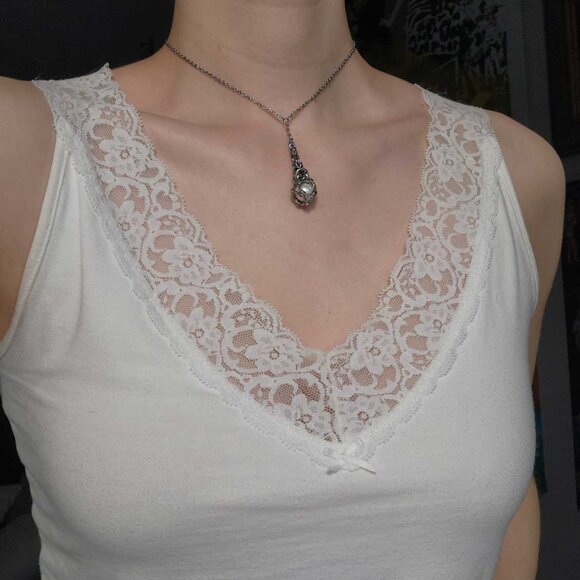 Vintage classic teardrop pearl and silver necklace - Picture 2 of 7